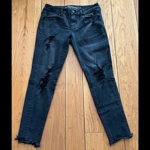 AEO Super Stretch X4 Super Low Jegging Jeans Raw Hem Black Distressed Women’s 8R